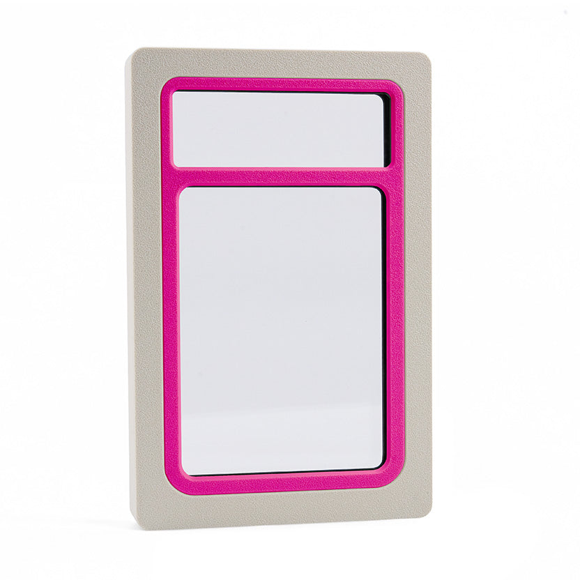 Card Fossil Standard Graded Case Light Mode – magenta accent